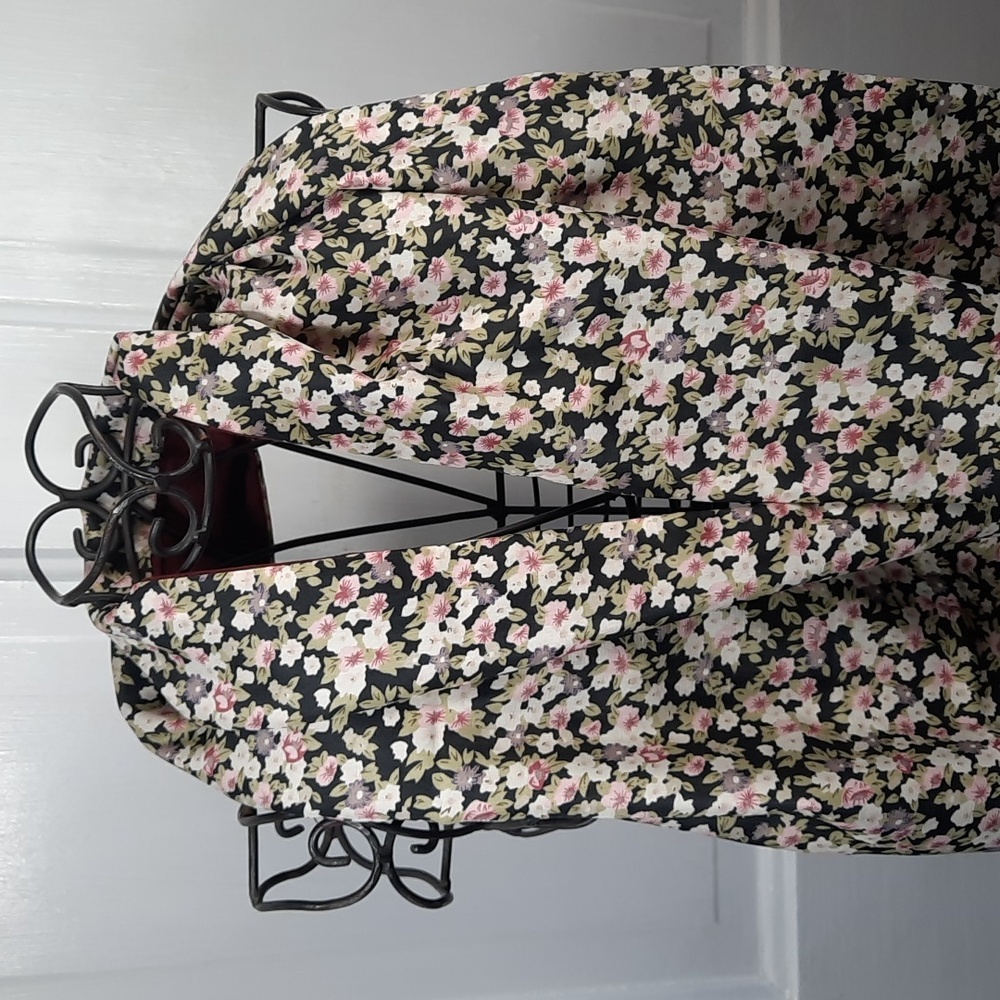 Scarf Pretty Pink Floral Pattern Satin Front Brushed Soft Polyester Burgundy